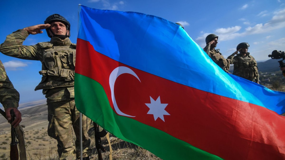 Azerbaycan'dan Ermenistan açıklaması: iddialarınızdan vazgeçin