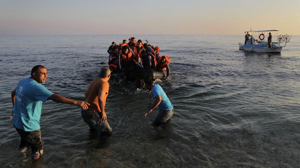 Rodos açıklarında 30 kaçak göçmen kurtarıldı
