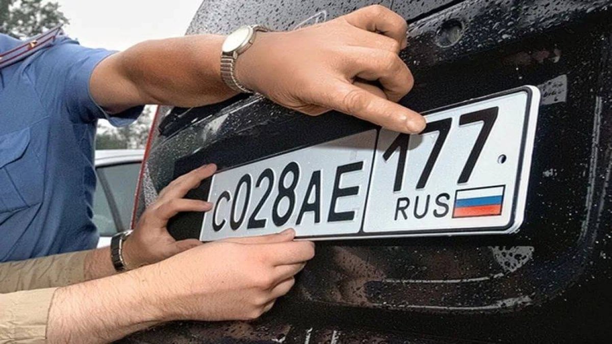 Polonya'dan Rusya plakalı araçlara yasak