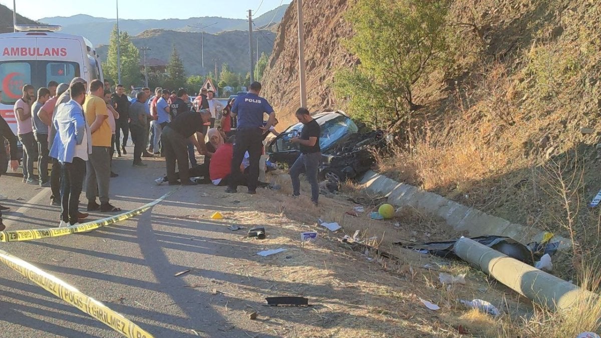 Çorum'da düğün dönüşü trafik kazası: 1 ölü, 3 yaralı