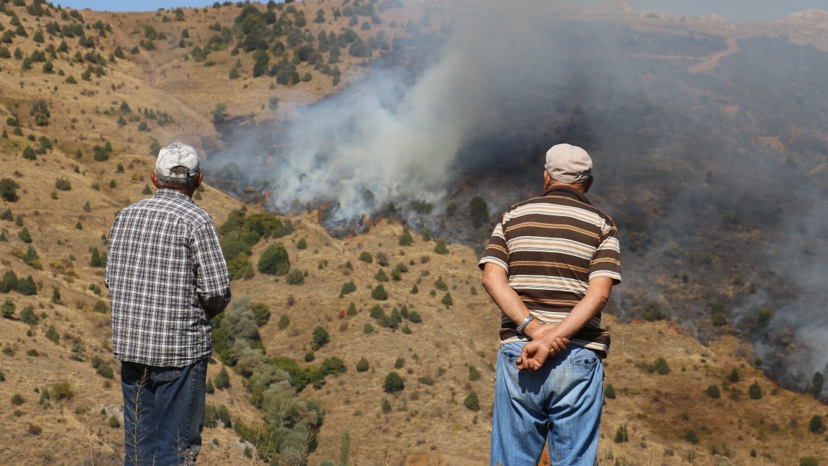Sivas’ta çıkan yangın 24 saat sonra kontrol altına alındı