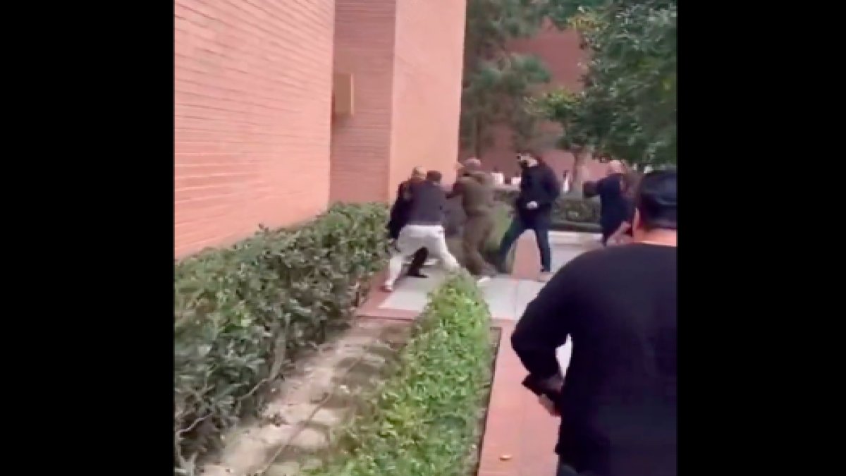 Ermeni provokatörler, California Üniversitesi'nde Türkiye Büyükelçisi ve büyükelçilik çalışanlarına saldırdı