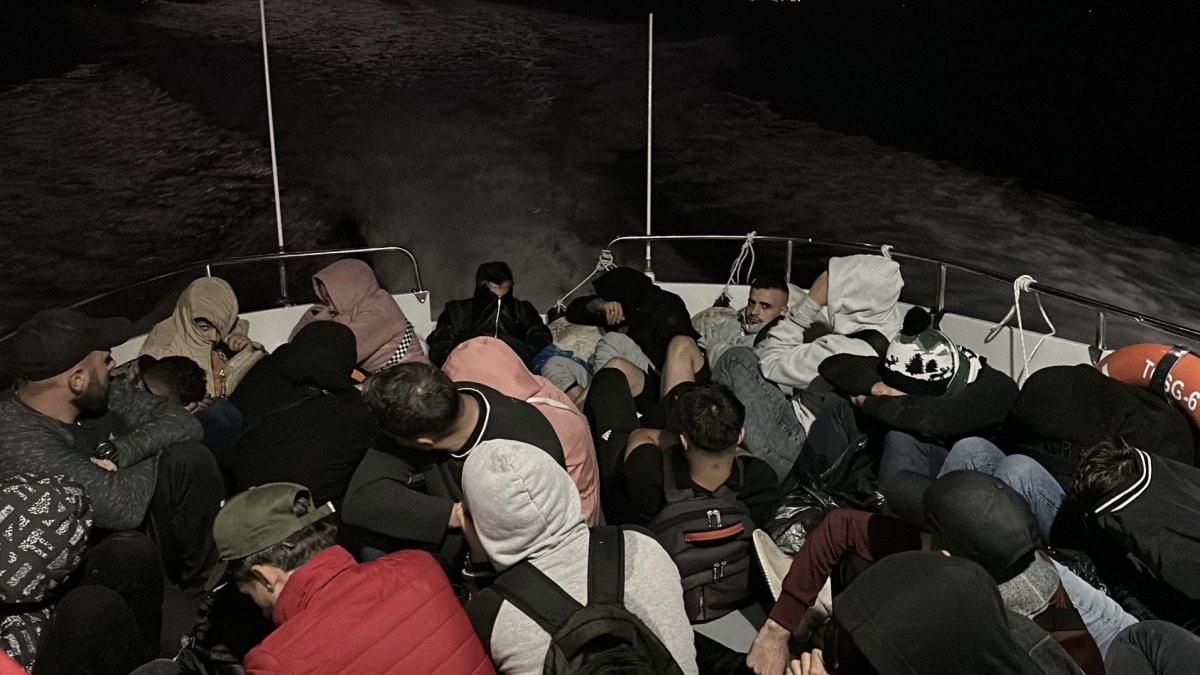 Ayvacık açıklarında 165 kaçak göçmen yakalandı
