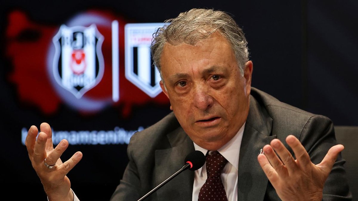 Beşiktaş'ın yeni teknik direktörü kim olacak? Canlı yayında açıkladı: Çebi varken o gelmez