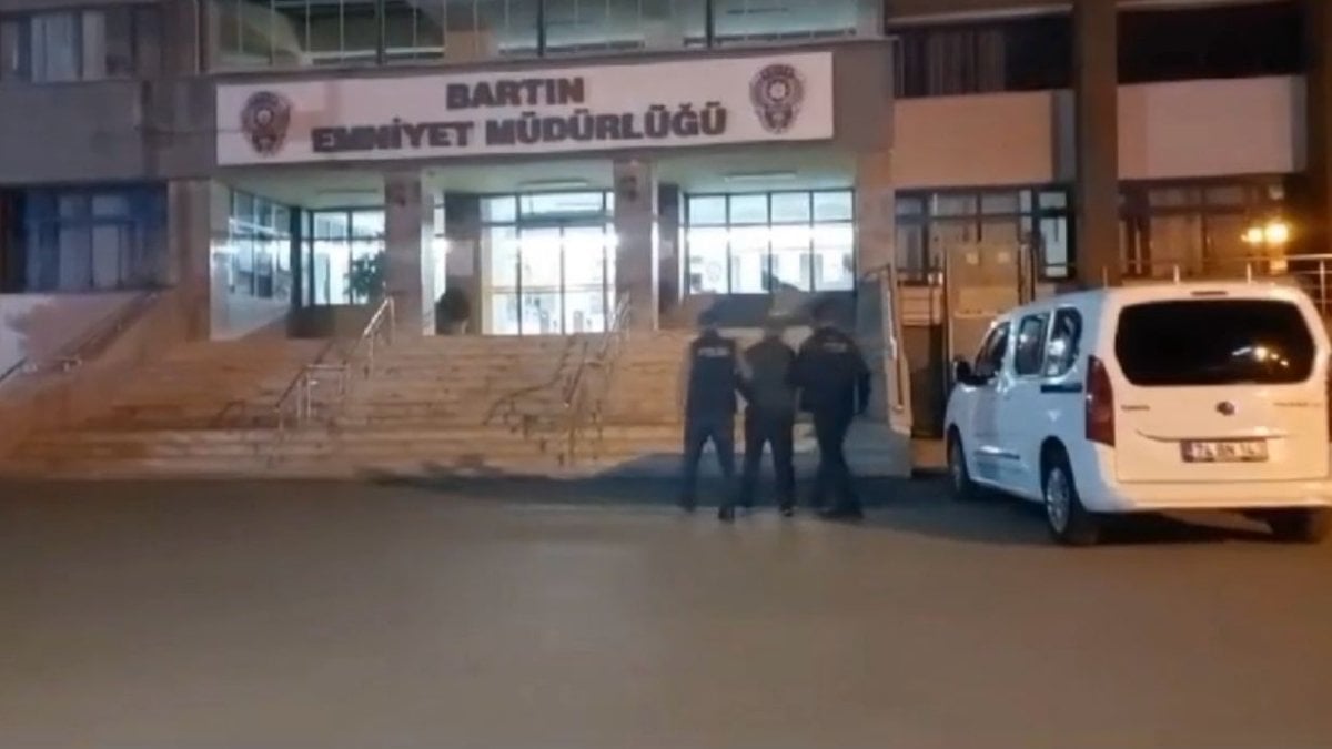 12,5 yıl hapisle aranan FETÖ firarisi eski binbaşı yakalandı