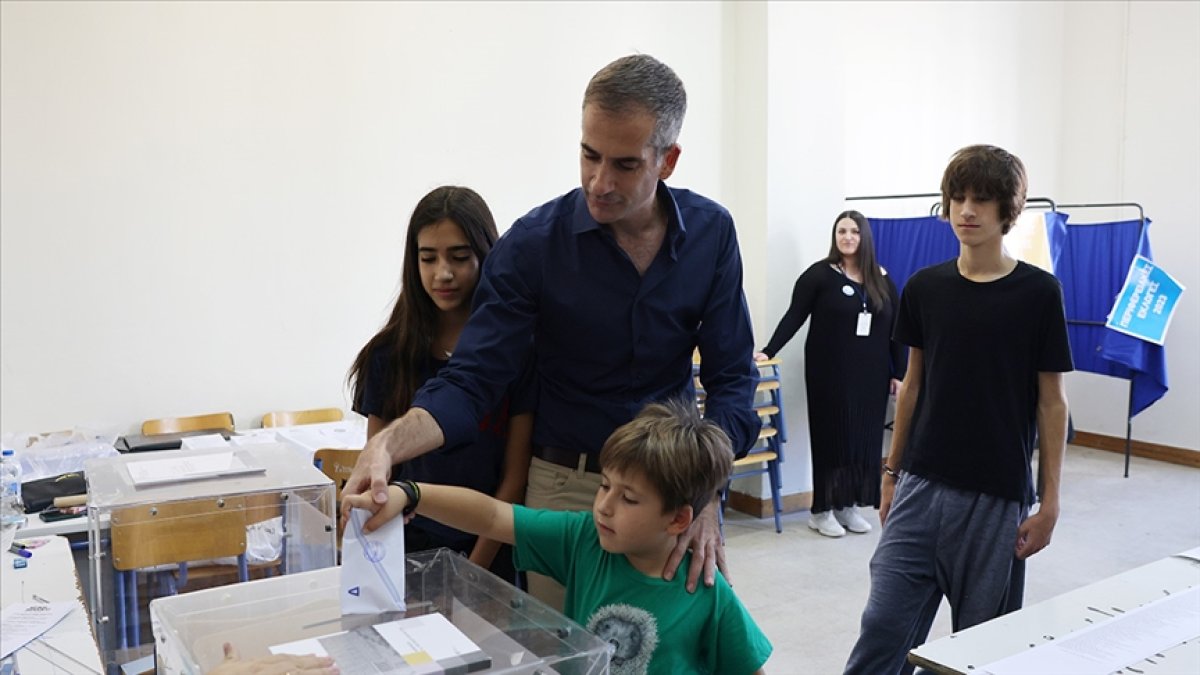Yunanistan'da iktidar yerel seçimlerde umduğunu bulamadı