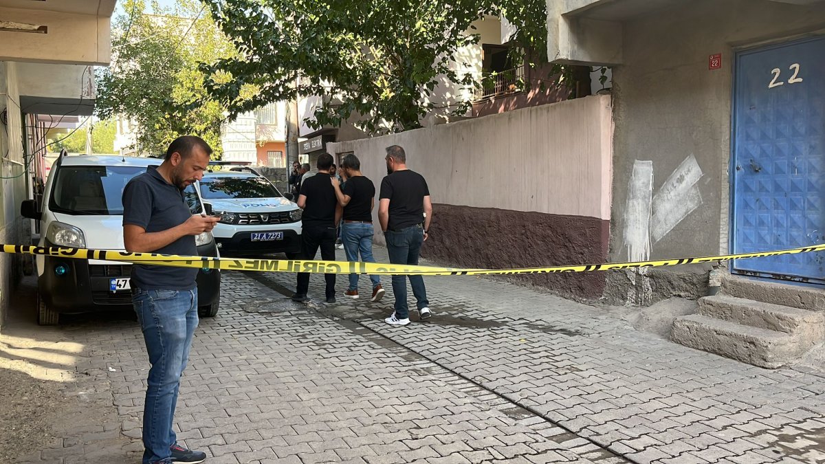 Diyarbakır’da komşu aileler arasında silahlı kavga: 2 yaralı