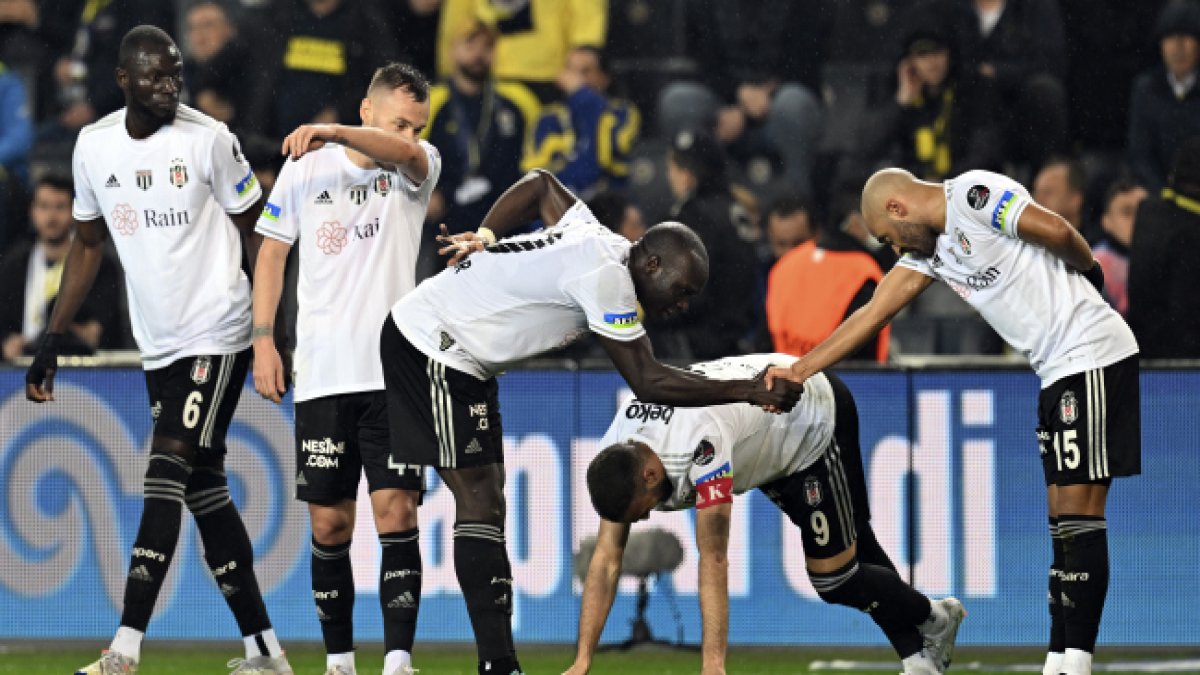 Beşiktaş'ın Bodo/Glimt karşısında ilk 11'i belli oldu! - Orta Çizgi -  Beşiktaş Haberleri