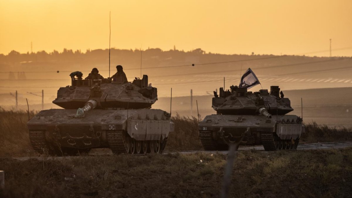 İsrail'in kuzeyinde tank devrildi: Bir İsrail askeri öldü