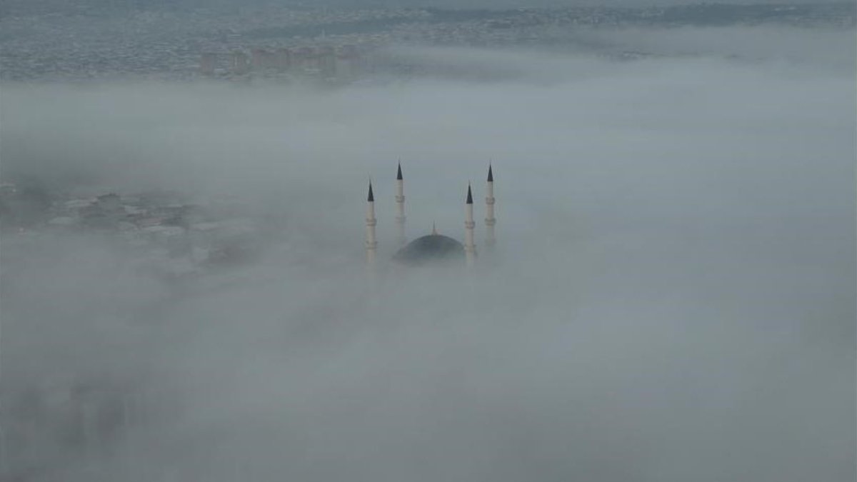 Bursa'ya sis çöktü. Eşsiz kartpostallık görüntüler ortaya çıktı