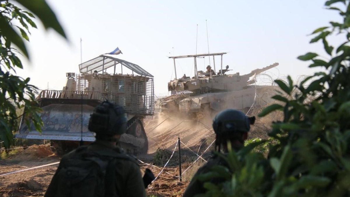 İsrail ordusu, Gazze'deki kara operasyonundan görüntü paylaştı