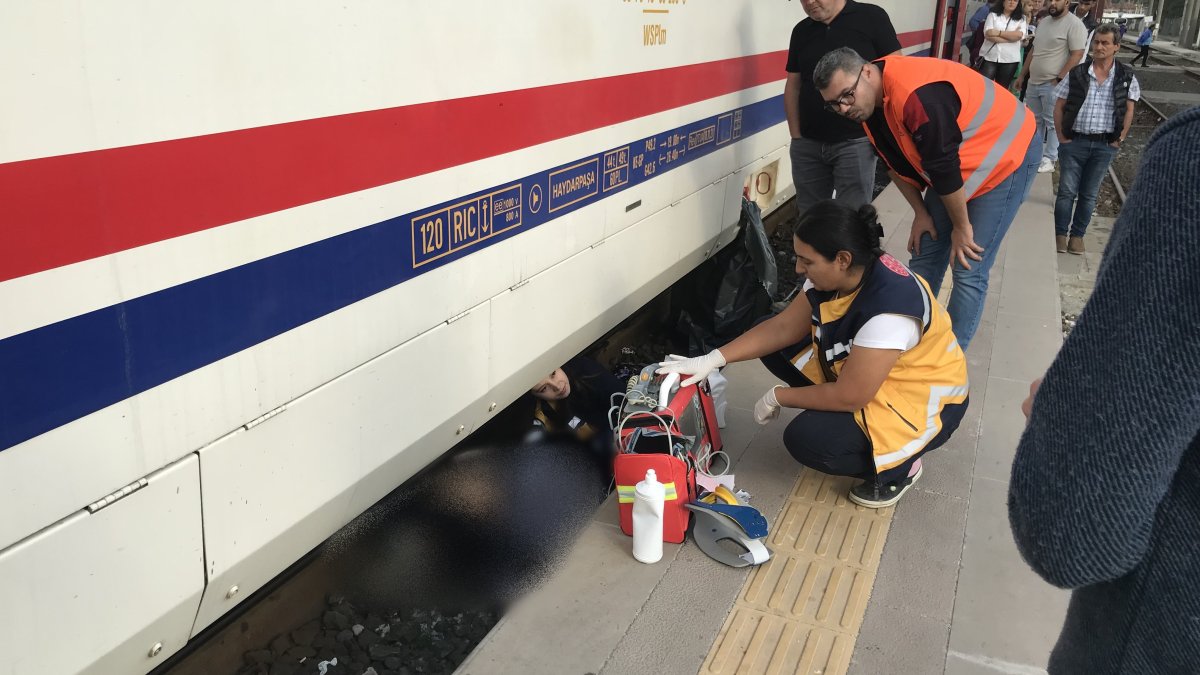 Çorlu Tren Garı’nda feci kaza: Bir kadın hayatını kaybetti