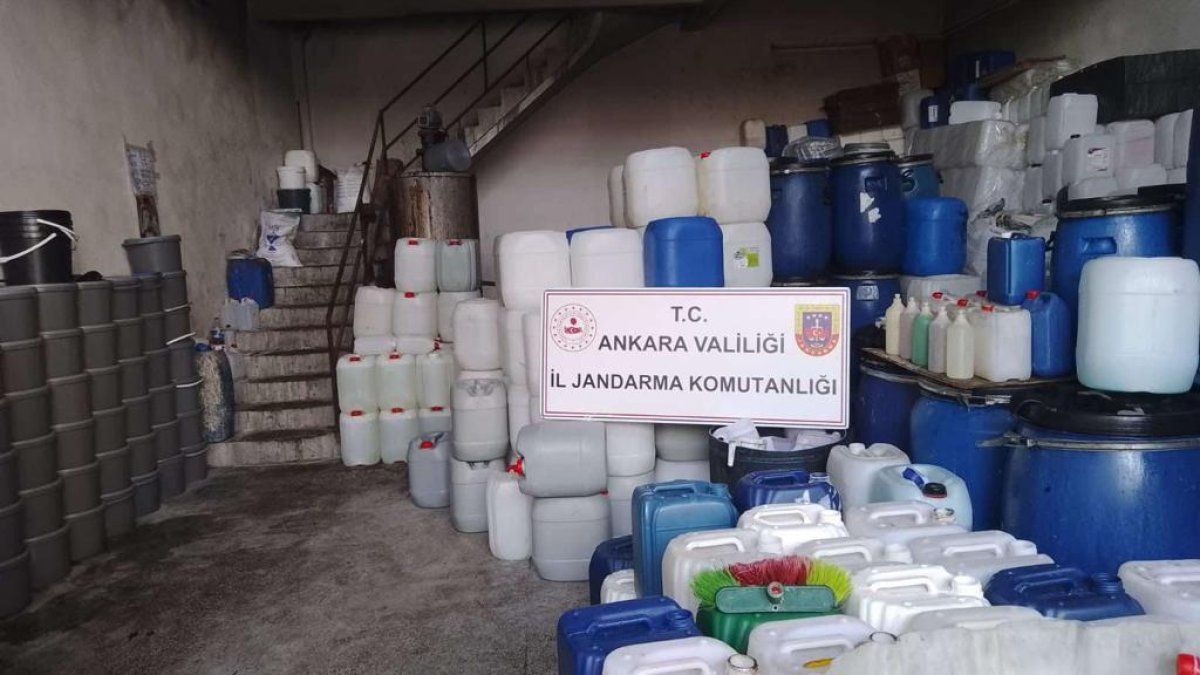 Ankara'da 15 ton sahte deterjan ele geçirildi