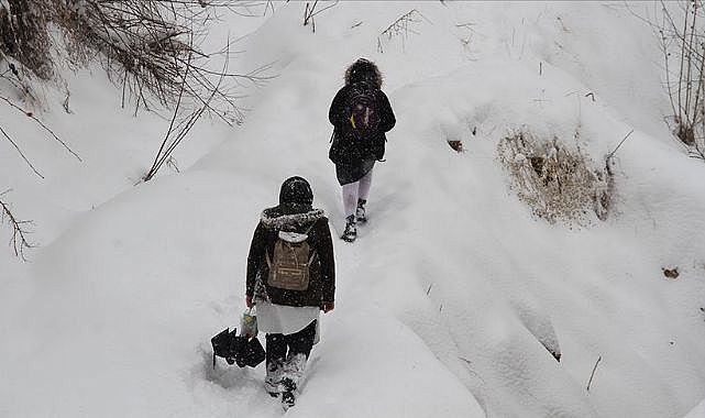 Erzurum'da vlilerden kar tatili talebi