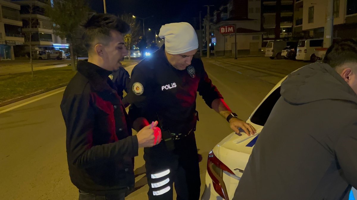 Drift yapan alkollü sürücüden polise: İntihar ederim