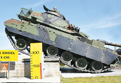 TSK’nın paletli tankları engel tanımıyor