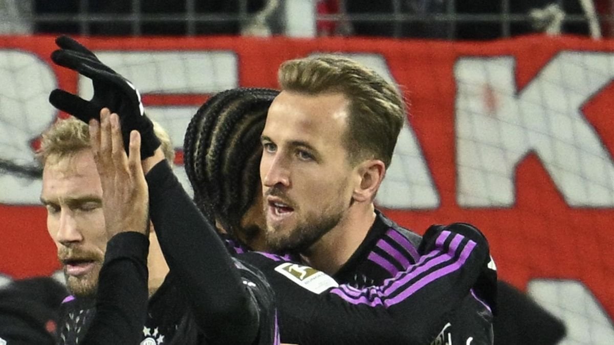 Bundesliga'da Harry Kane fırtınası. Bu kadar golü kimse atamamıştı