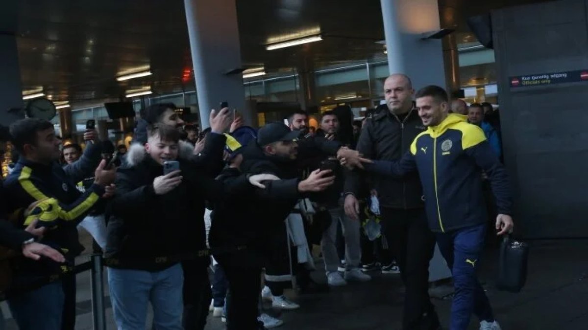 Fenerbahçe Danimarka'da sürprizle karşılaştı. Yoğun güvenlikle ayrıldı