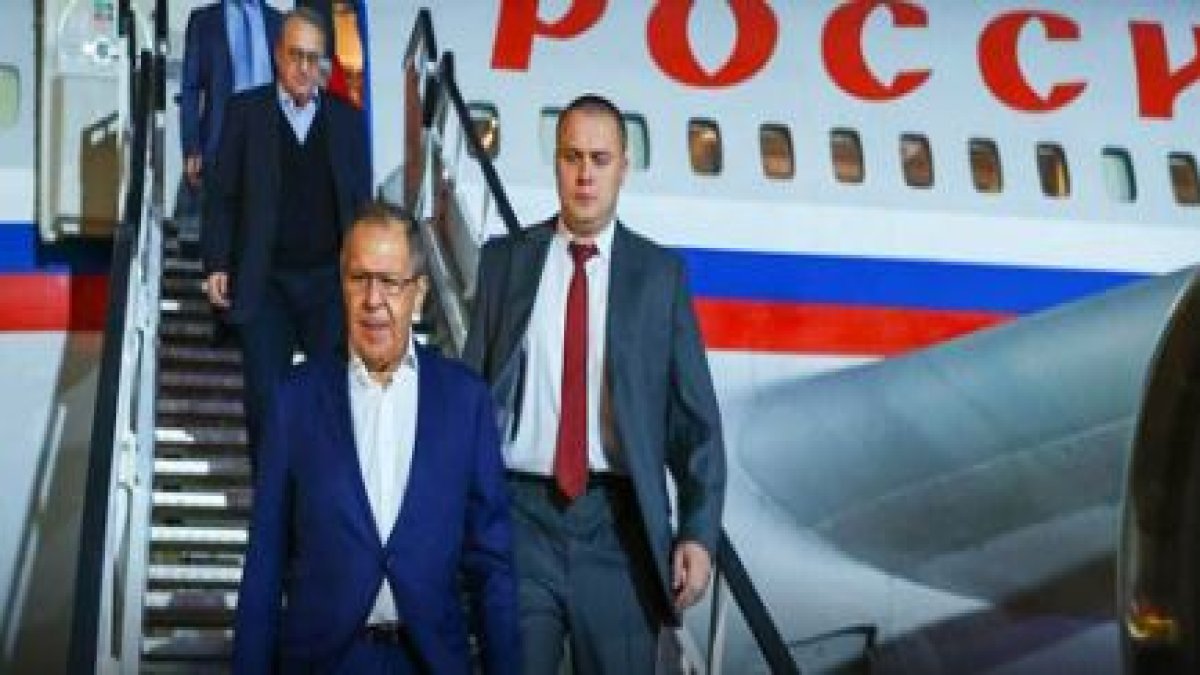Avrupa Birliği'nden Lavrov'a uçuş izniyle ilgili flaş karar