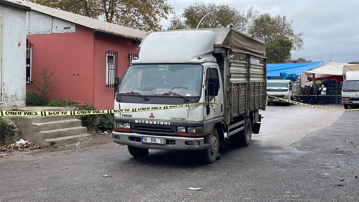 Kocaeli'de kamyonetin çarptığı yaya öldü