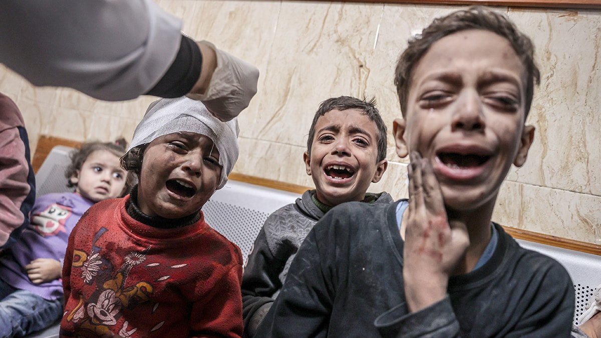 Gazze'de katliam: İsrail mülteci kampını vurdu