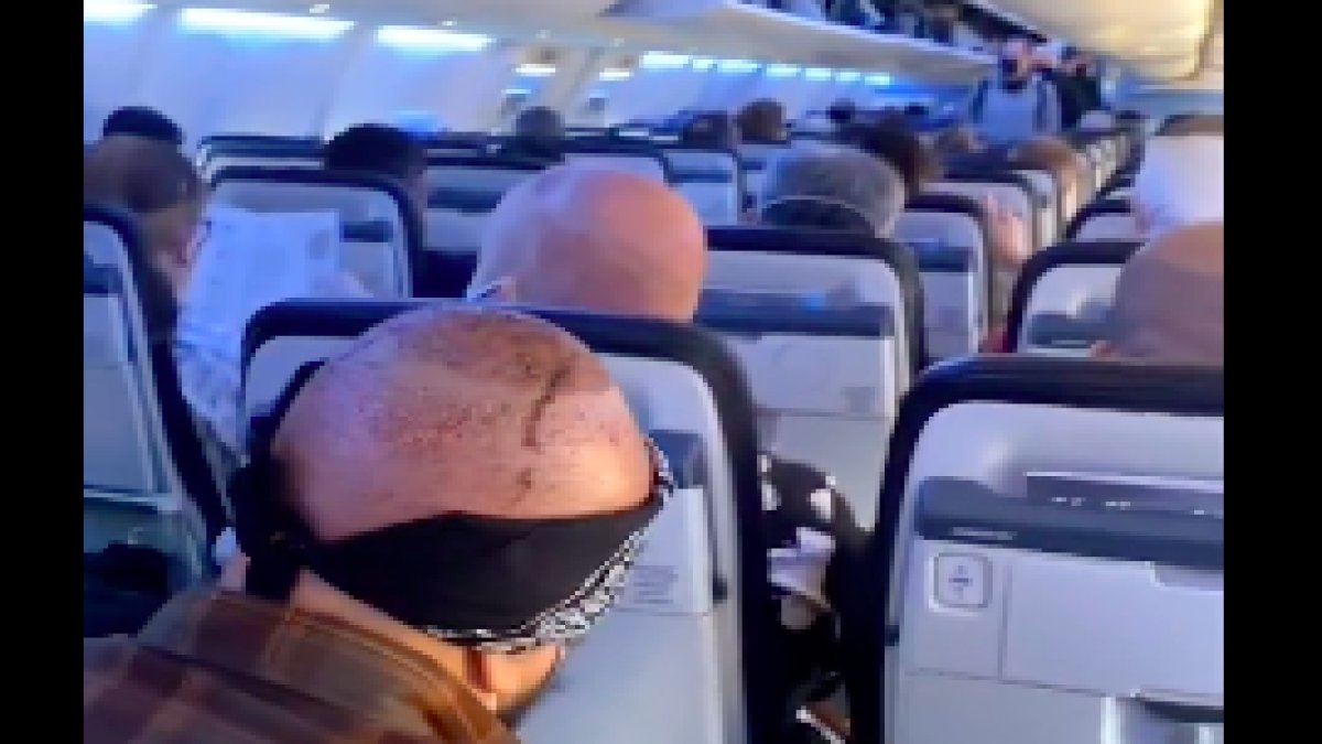 Saç ekimi yaptıran bir uçak dolusu kişi: Turkish Hairlines