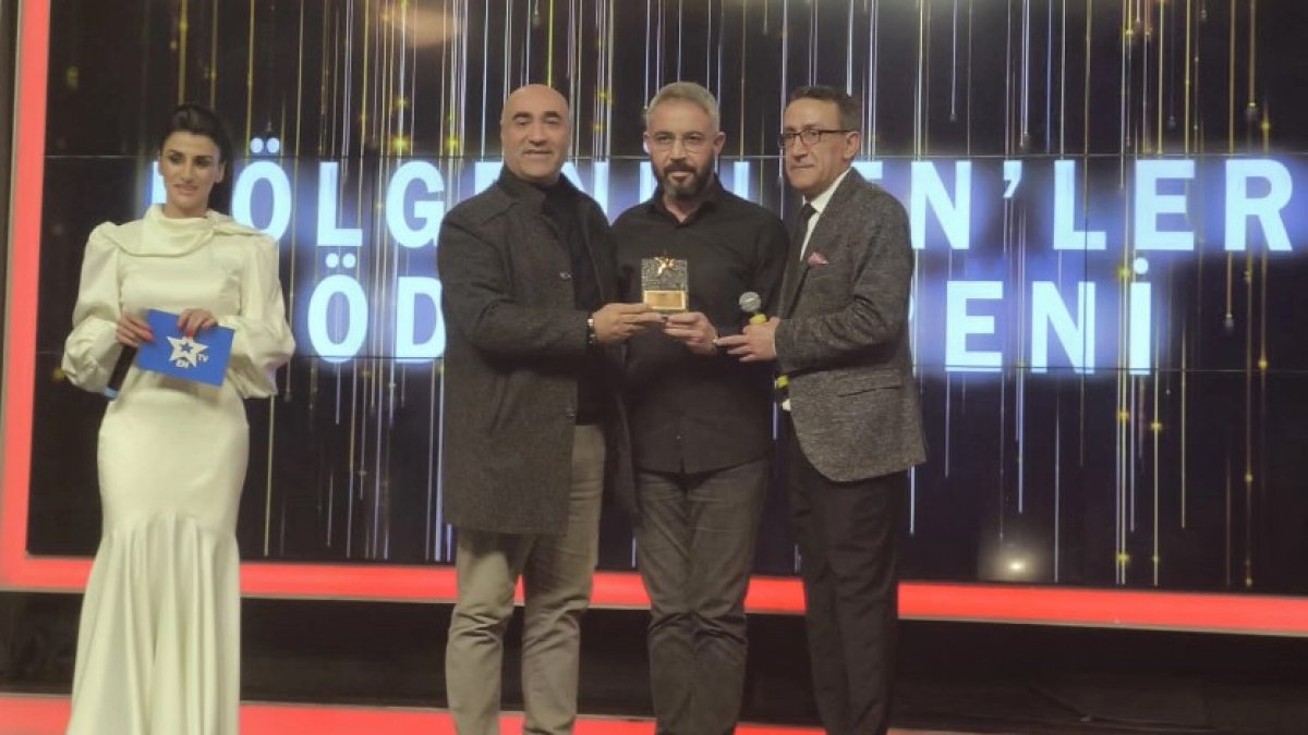 'Yılın Gazetecisi' ödülü KRT Web Genel Yayın Yönetmeni Cihan Güner'in oldu