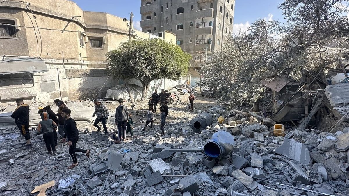 Katar: Gazze'de kalıcı ateşkes için girişimleri sürdürüyoruz