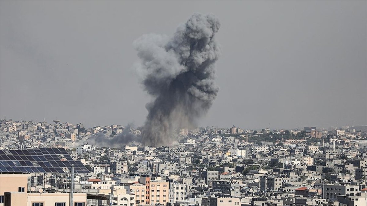 İsrail, Gazze'deki saldırılarını artırarak sürdürüyor