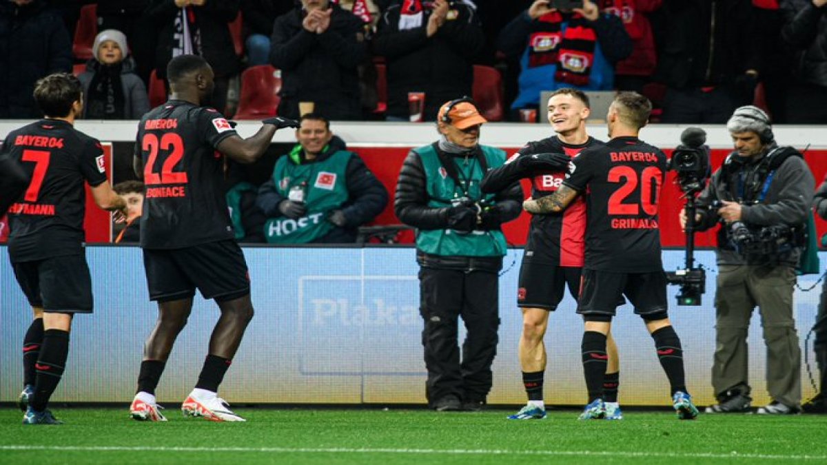 Namağlup Bayer Leverkusen 3 puanı 3 golle aldı