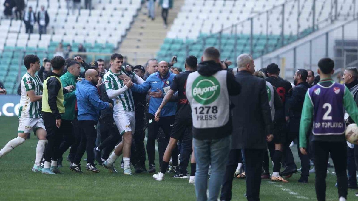 PFDK Bursaspor'dan 7 futbolcuya men cezası verdi