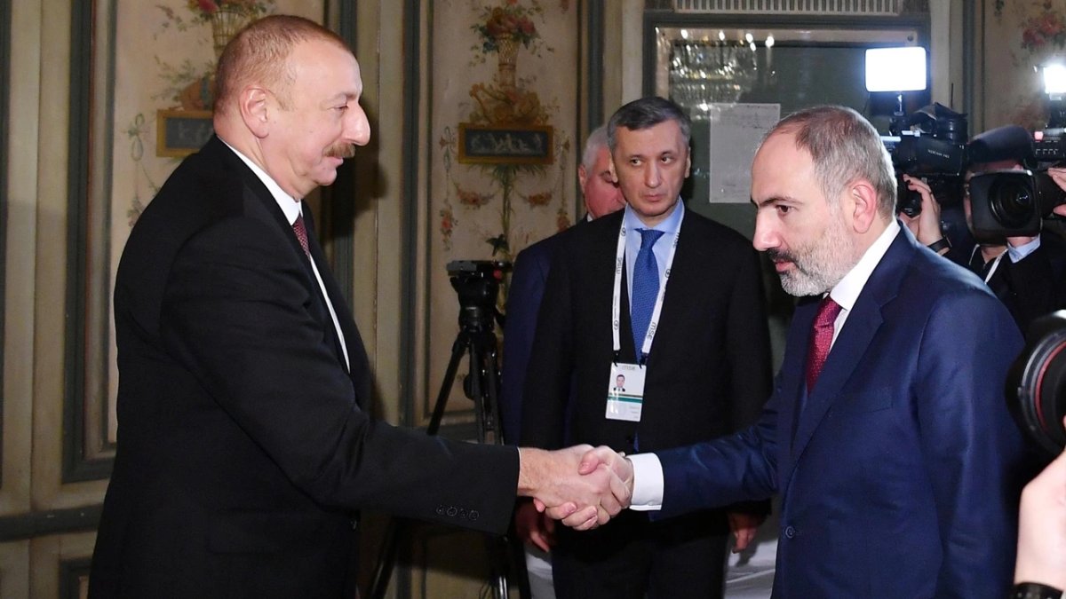 Aliyev ile Paşinyan bir araya geliyor