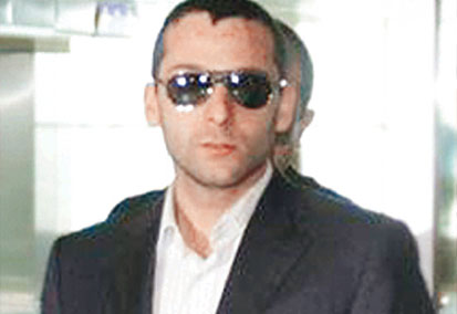 Onur Özbizerdik yine sahnede