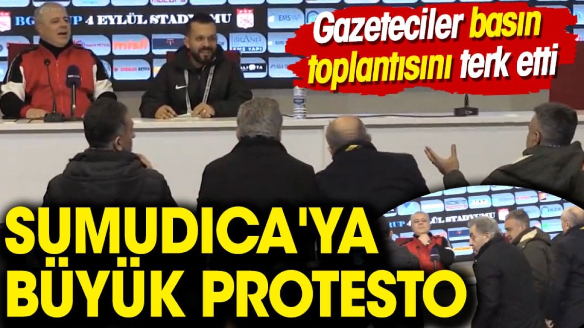 Sumudica'ya büyük protesto. Gazeteciler basın toplantısını terk etti