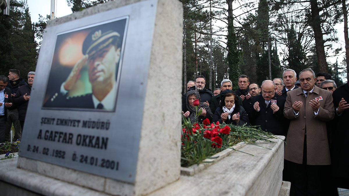 Şehit Emniyet Müdürü Ali Gaffar Okkan için Sakarya ve Diyarbakır'da anma töreni