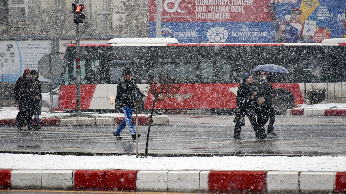 Gaziantep ve Malatya beyaza büründü