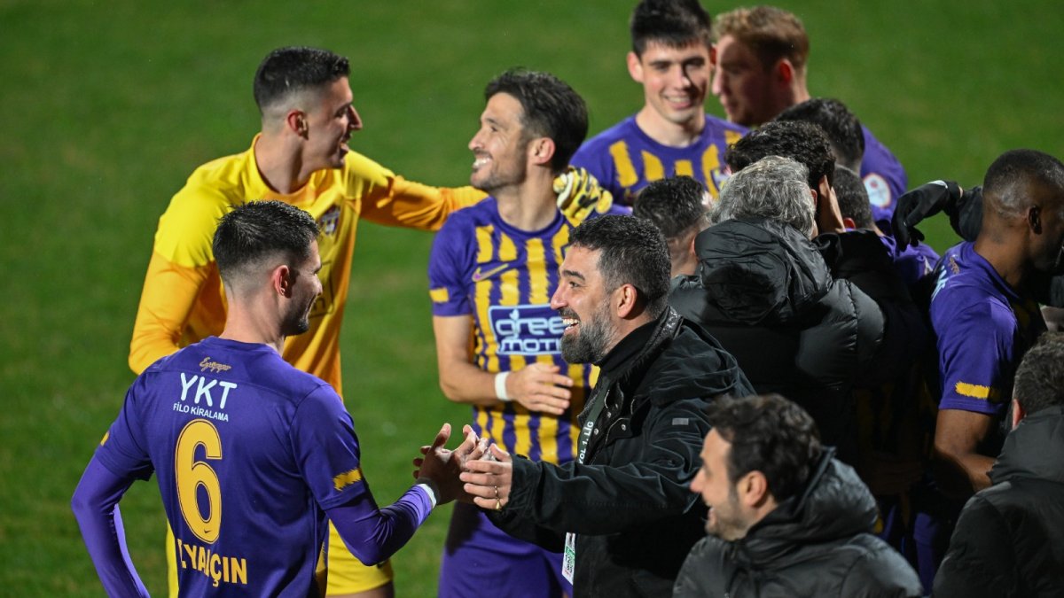 Eyüpspor 3 puanı 4 golle aldı. Tuzlaspor'a fark attı