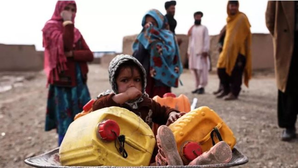 Pakistan'da geçen ay 311 çocuk zatürreden yaşamını yitirdi