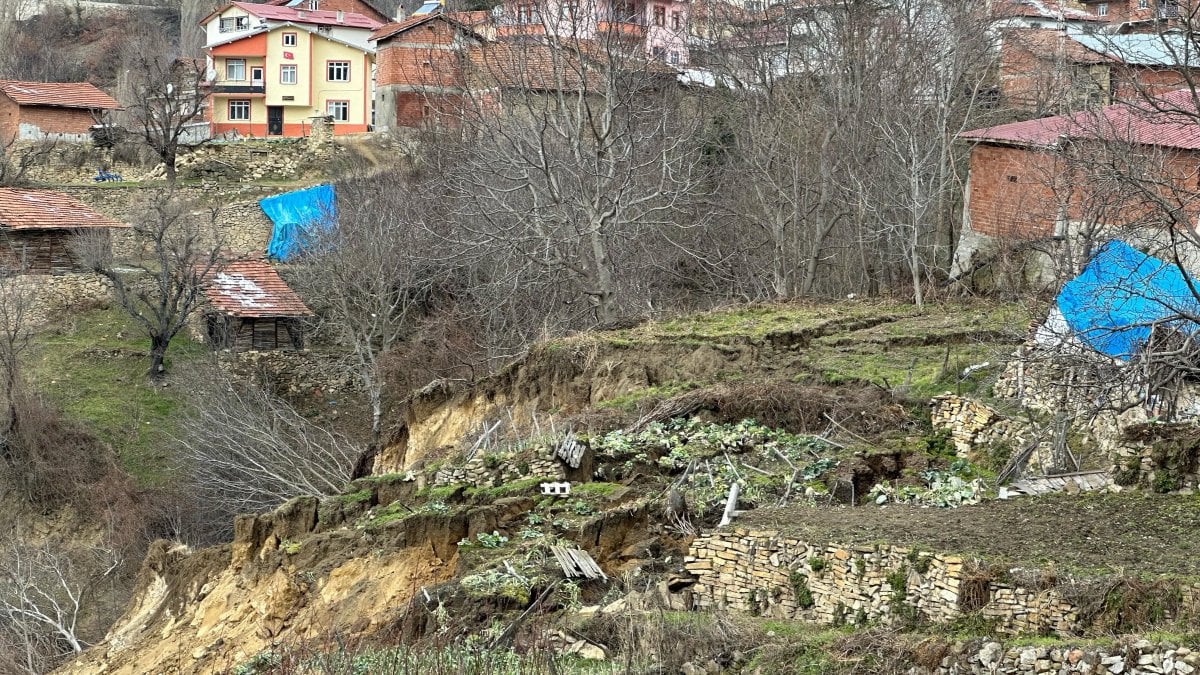 Tokat'ta heyelan tehlikesi. 39 hane tahliye edildi