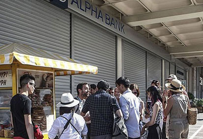 Yunanistan’da bankalar yarın açılacak
