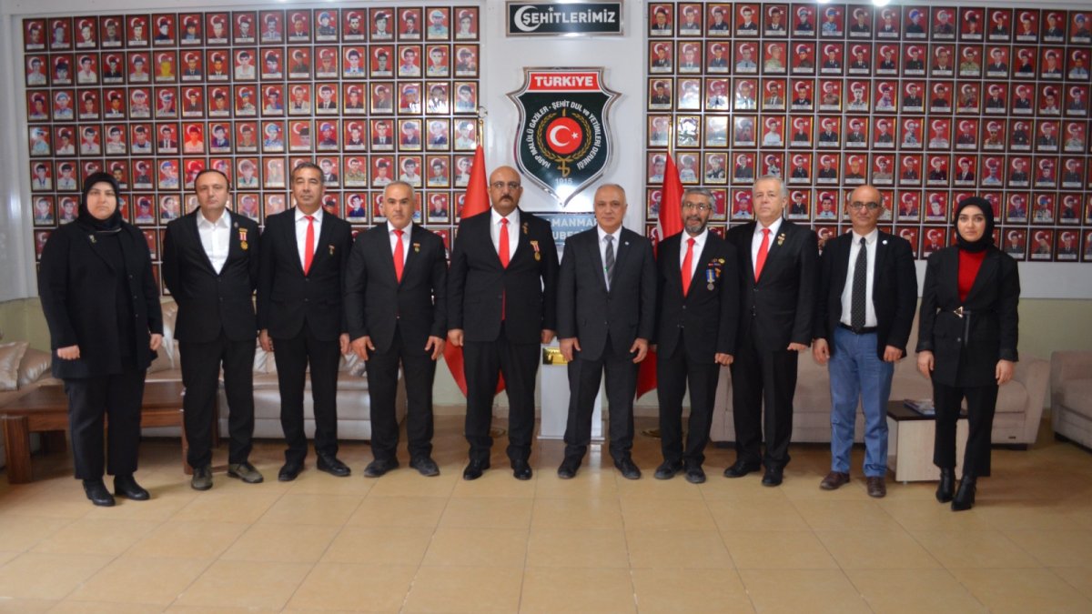 İyi Parti Dulkadiroğlu Belediye başkan adayı Can, Şehit Aileleri Ve Gaziler Derneği'ni ziyaret etti
