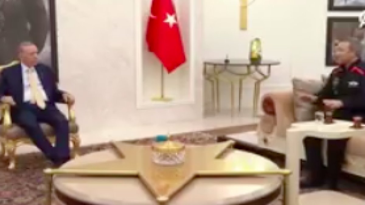 Cumhurbaşkanı Erdoğan'dan Alper Gezeravcı'ya 'Benimle konuştuktan sonra yukarıya nasıl çıktın?'