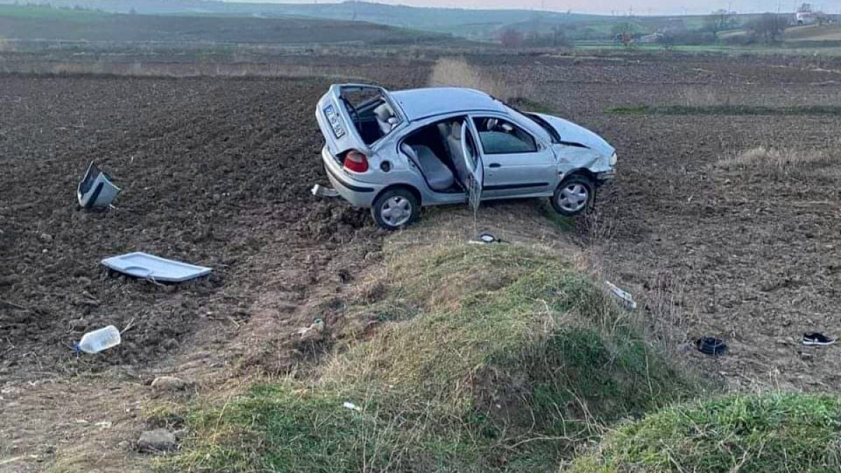 Edirne'deki trafik kazasında sürücü olay yerinde hayatını kaybetti