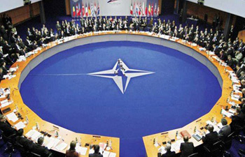 NATO, Irak’a savunma desteği verecek
