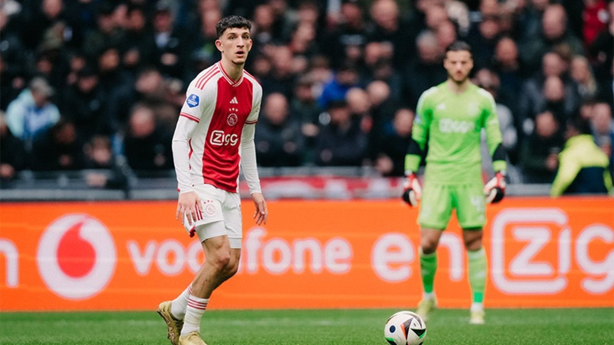 Ahmetcan Kaplan savundu Ajax tura tutundu