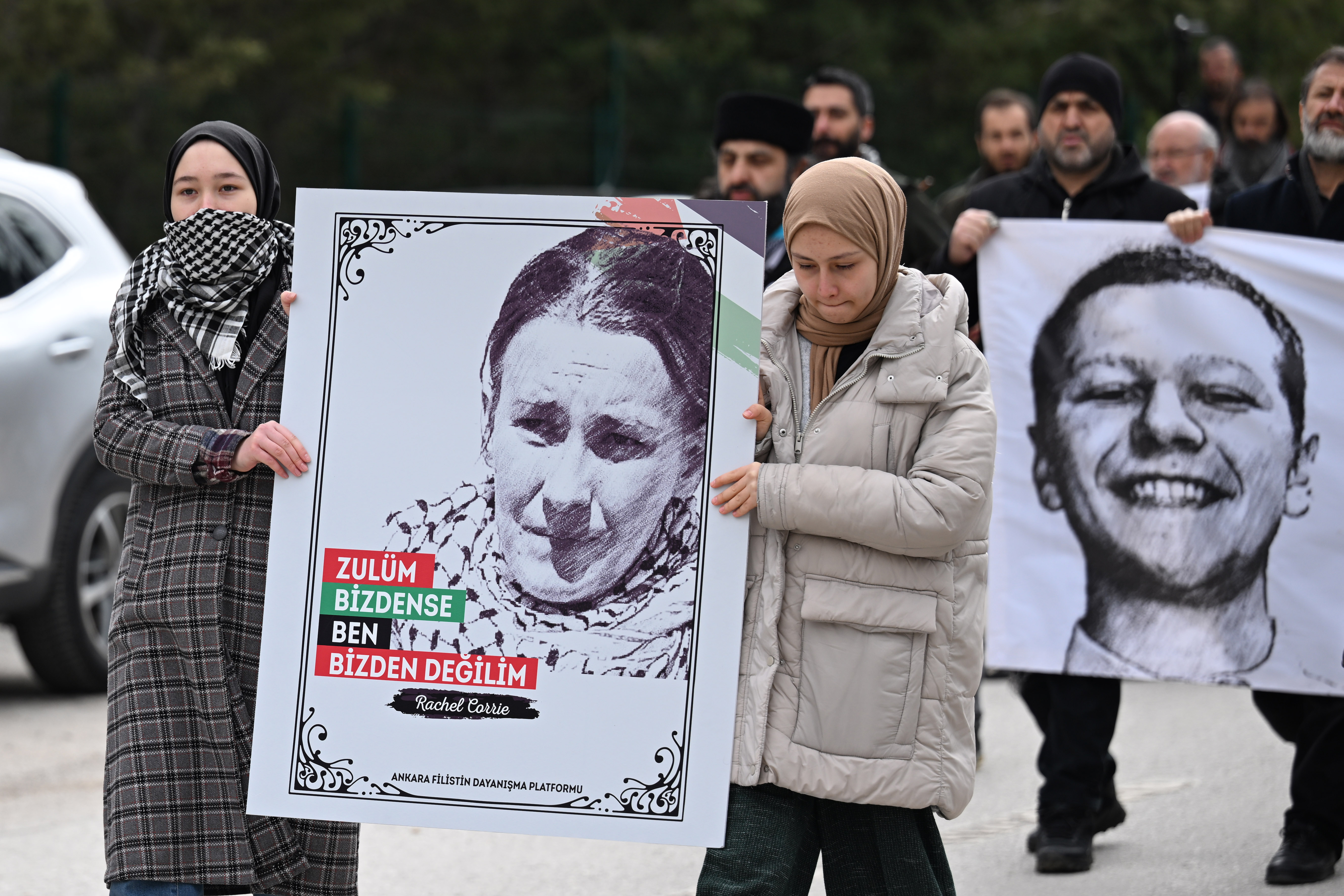 Ankara'da STK'lar, Gazze'ye destek için ABD Büyükelçiliğine yürüdü
