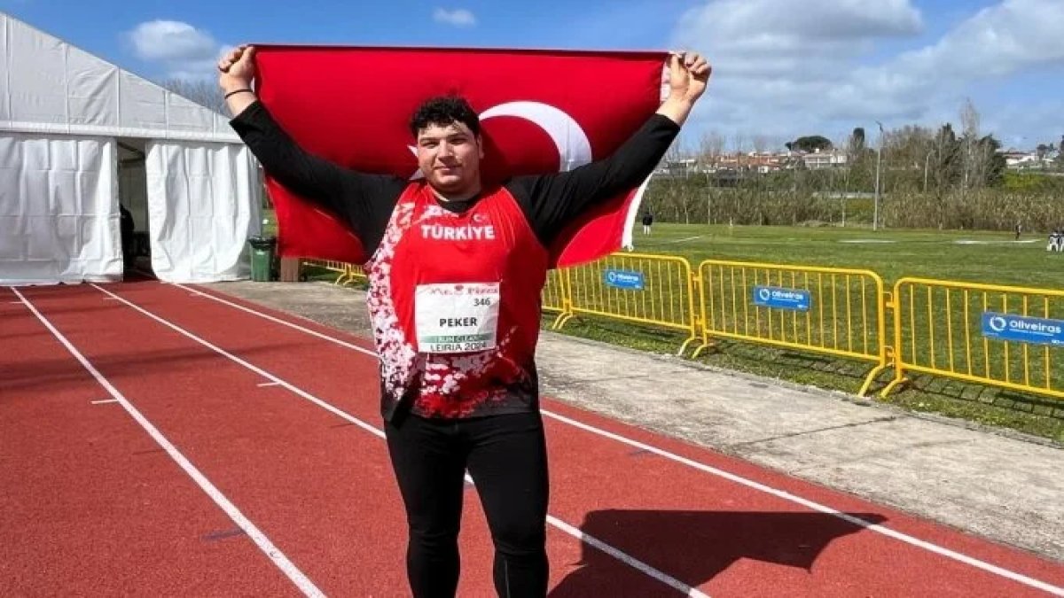 Türkiye'ye madalya yağıyor