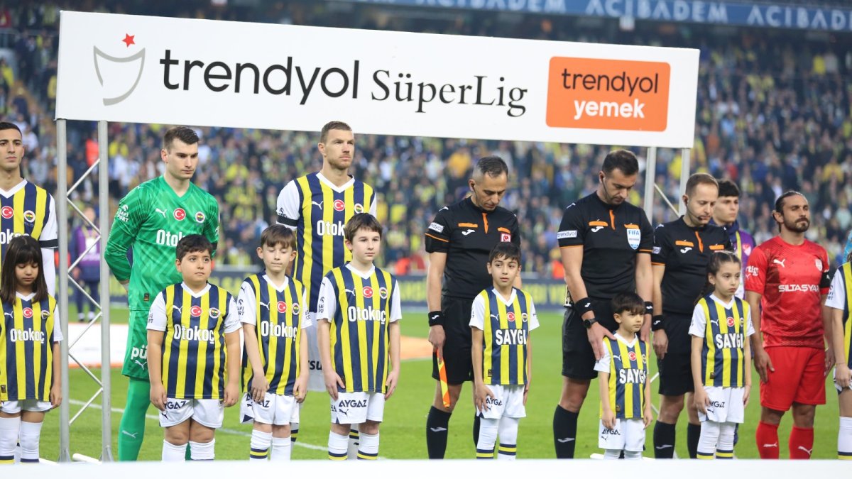 Fenerbahçe 4 maça yanıyor