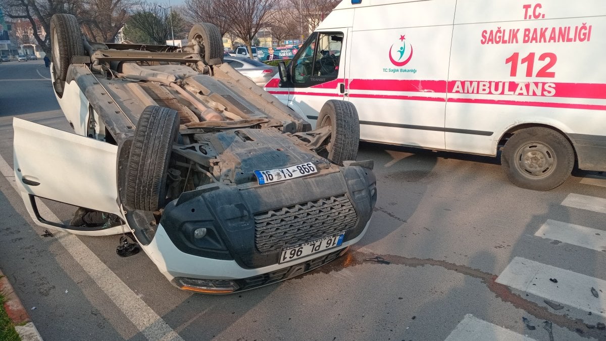 Otomobilin çarptığı cip takla attı: 2 çocuk yaralı