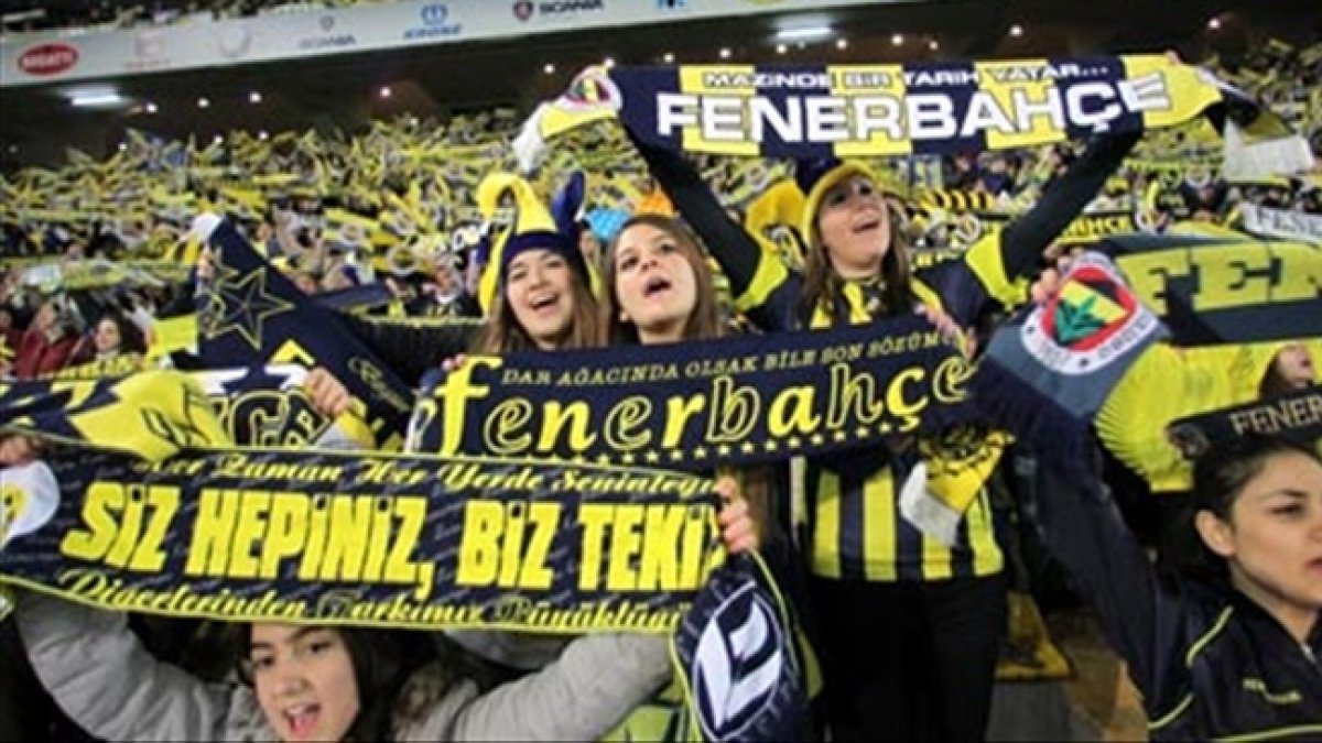 Fenerbahçeli kadınlar ruj taşıyamıyor. Şaşkınlık yaratan iddia